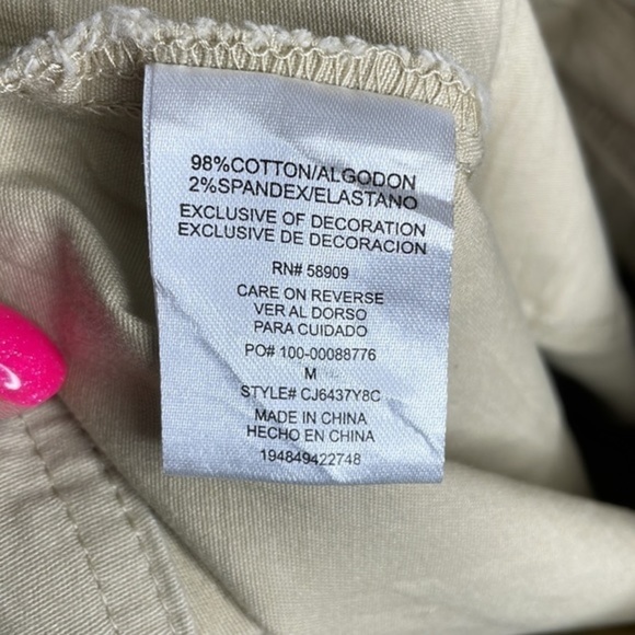 NWT Copper key khaki colored button down‎ skirt w/cargo pockets. Medium. - Picture 9 of 10